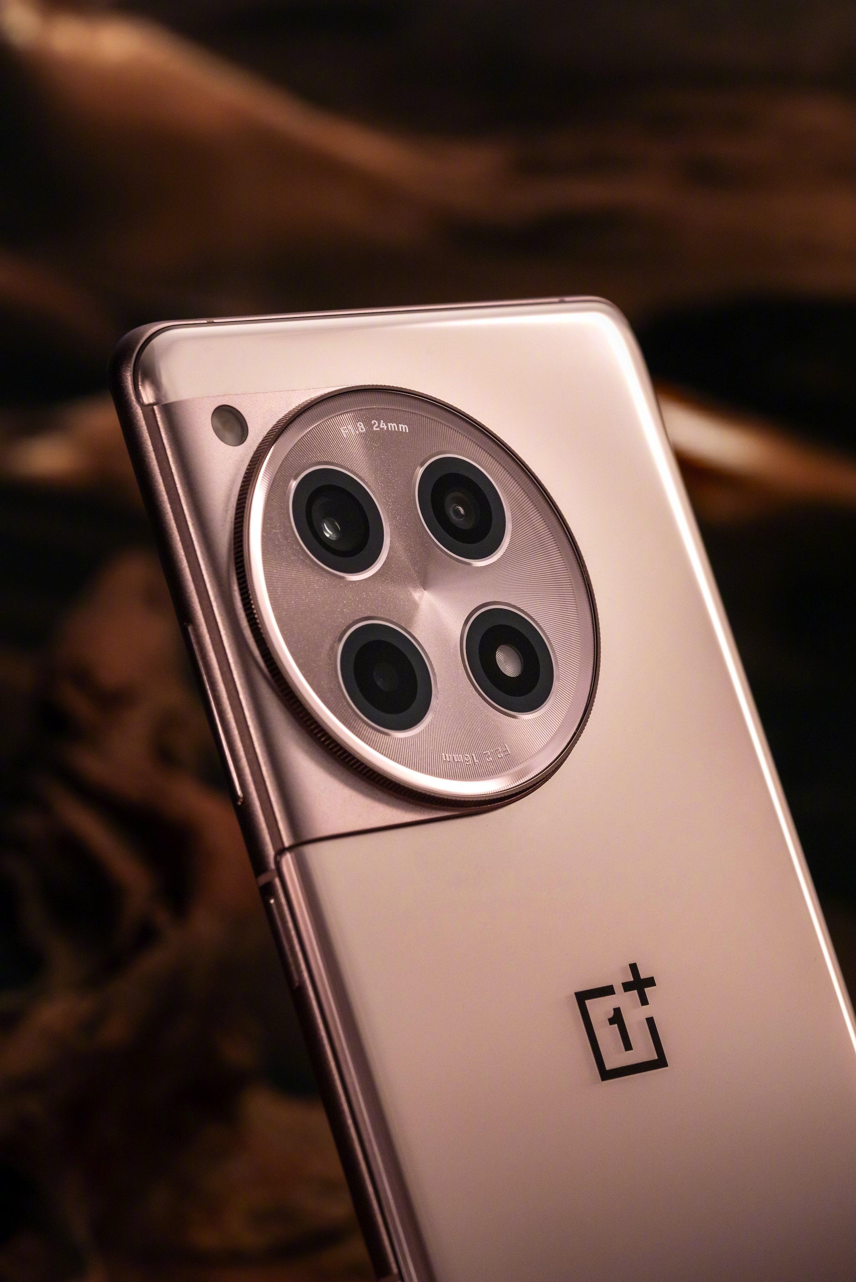 OnePlus 12R 香港版1月底推出(OnePlus Club X)