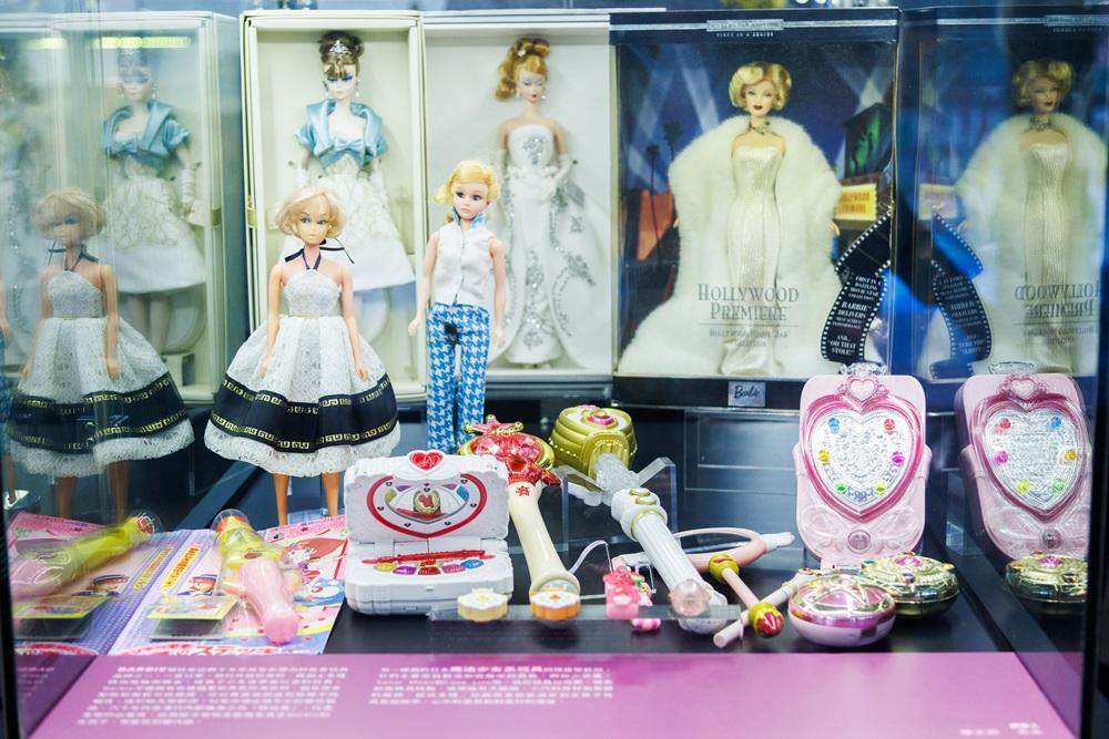 珍藏版Barbie及日本魔法少女系玩具。