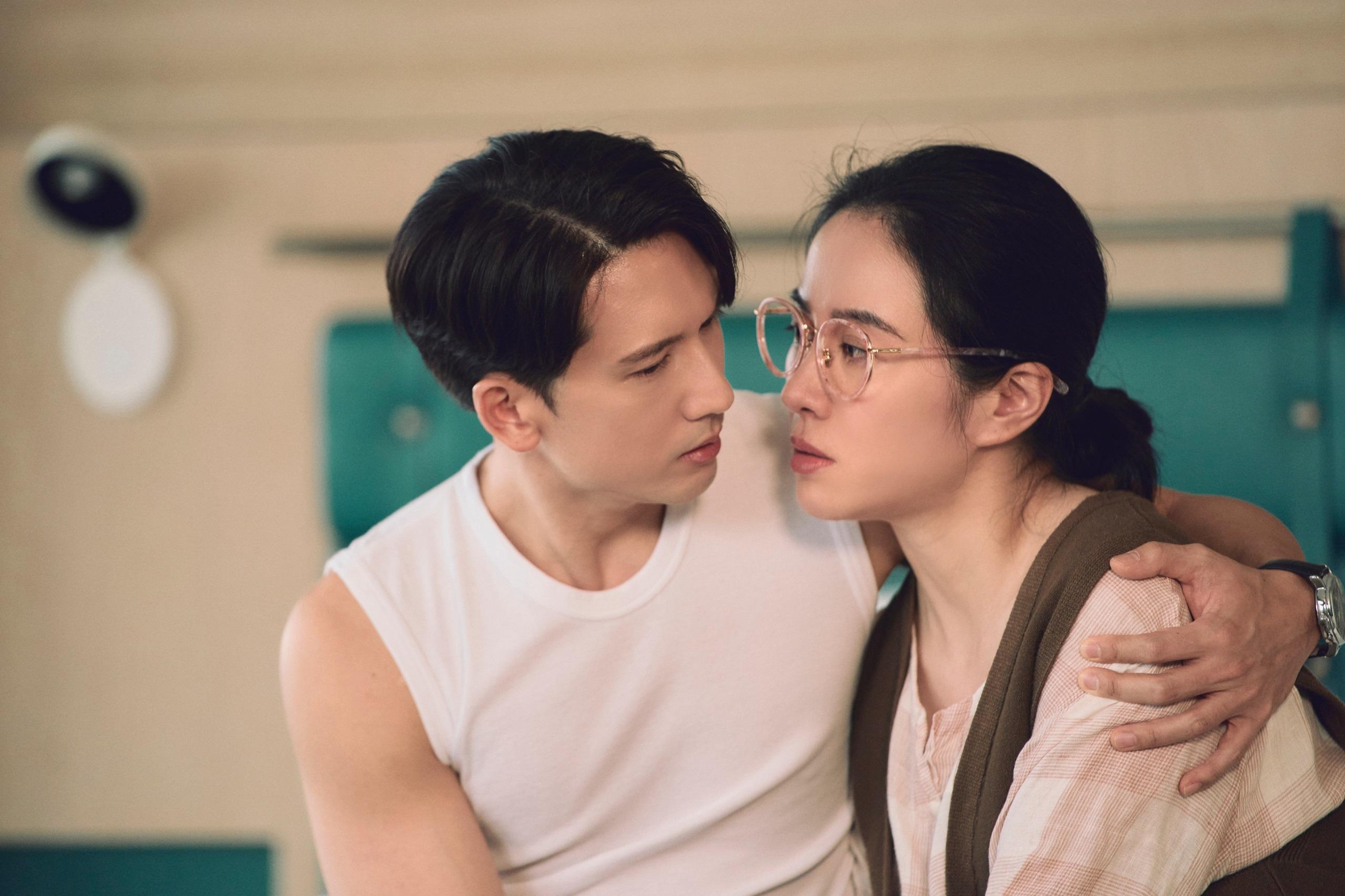 關智斌與葉璇在ViuTV劇集《法與情》合作,大讚對方演戲好專業。