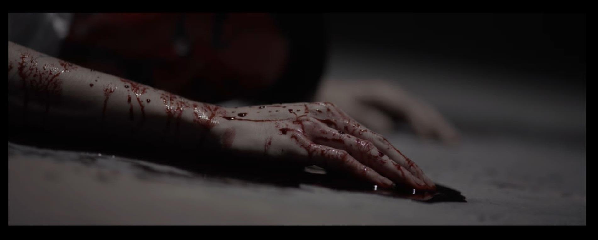 《金榜題名 project_mayhem • an urban fantasy by juno mak》故事情節更因為內容涉及暴力,已被列為18禁。