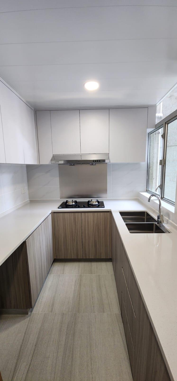 全新裝修的廚房,配套齊全美觀。(代理提供)