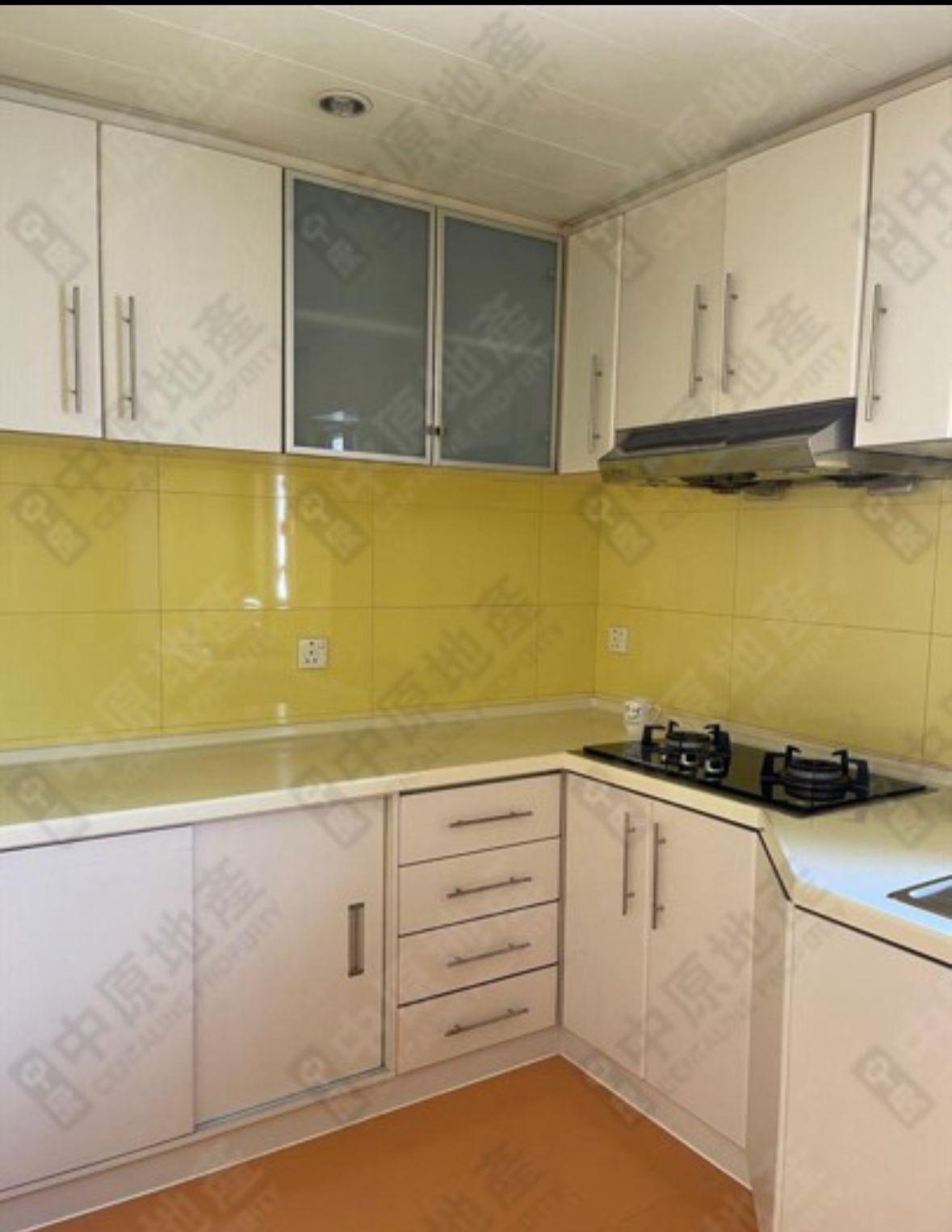 廚房配套企理新淨。(代理提供)