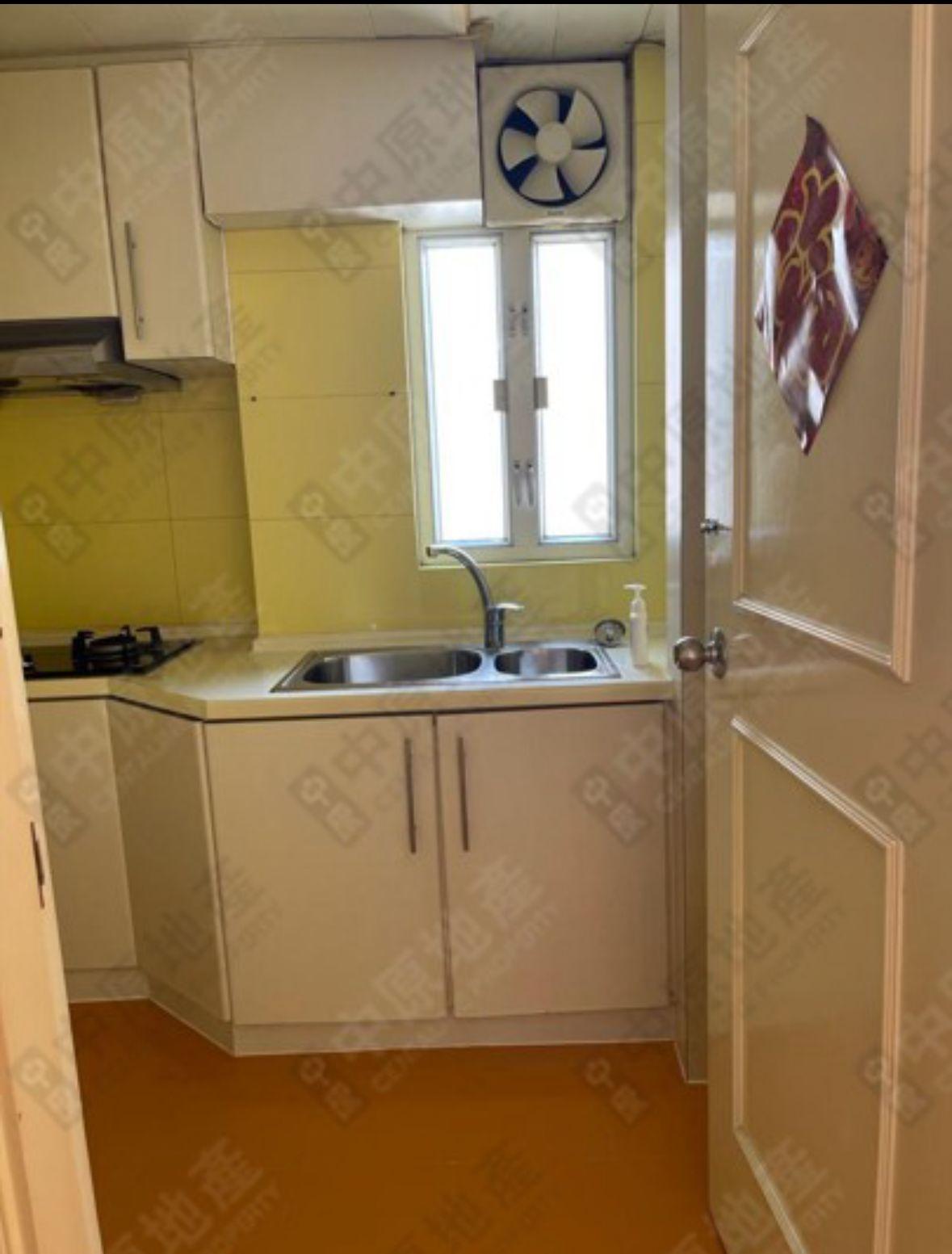 廚房配套企理新淨。(代理提供)