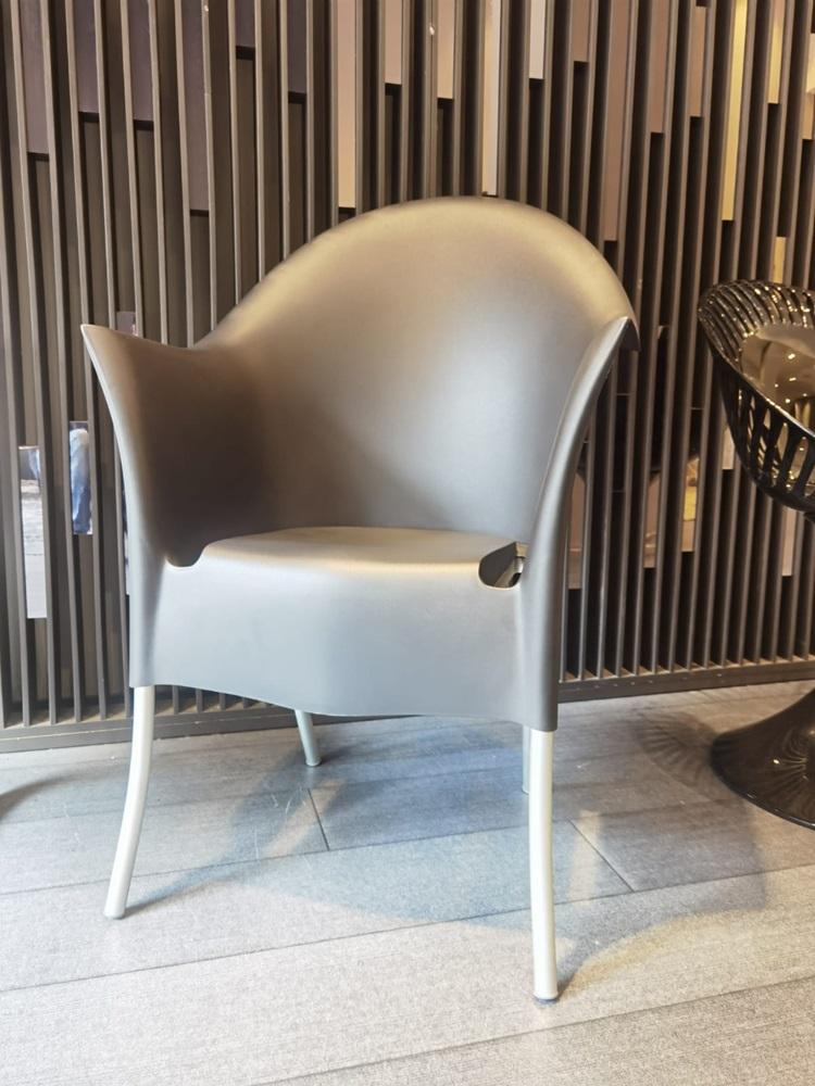 設計師Phillipe Starck名椅Lord Yo