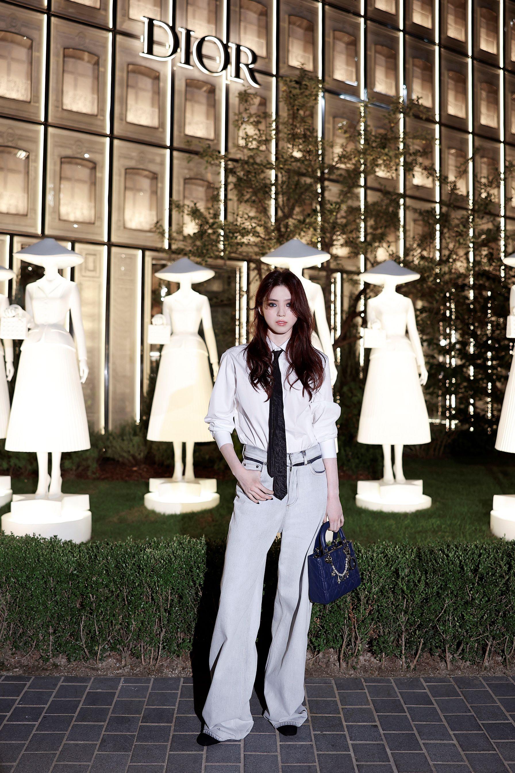 韓韶禧宣布重臨香江,以Parfums Christian Dior亞太區品牌大使之身份出席中環限定店揭幕活動。