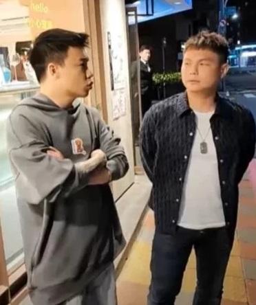 Toyz日前到YouTuber超哥的日本料理店挑機,被超哥在店門出手揮拳至頭破血流。