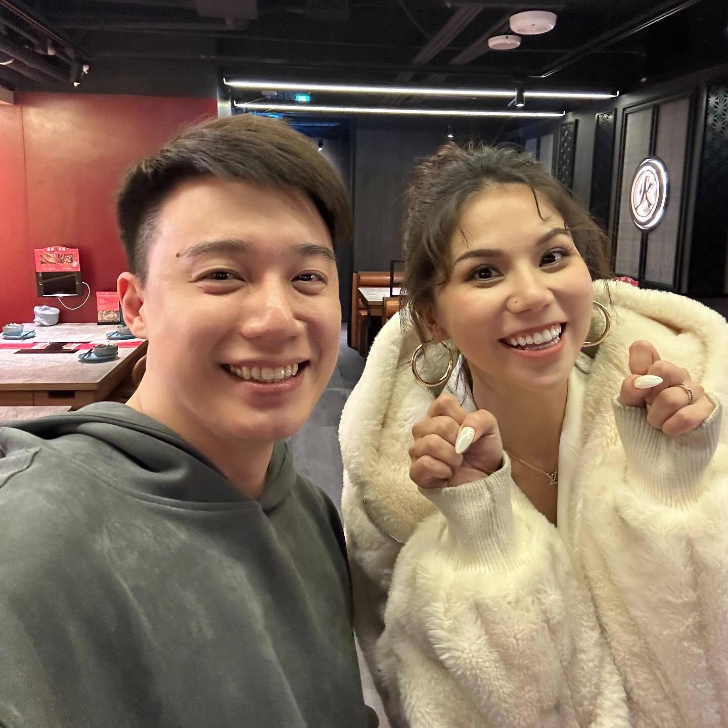 台灣塔羅專家艾菲爾指Toyz眉角有一粒痣,是他「多災多難」的最大原因。