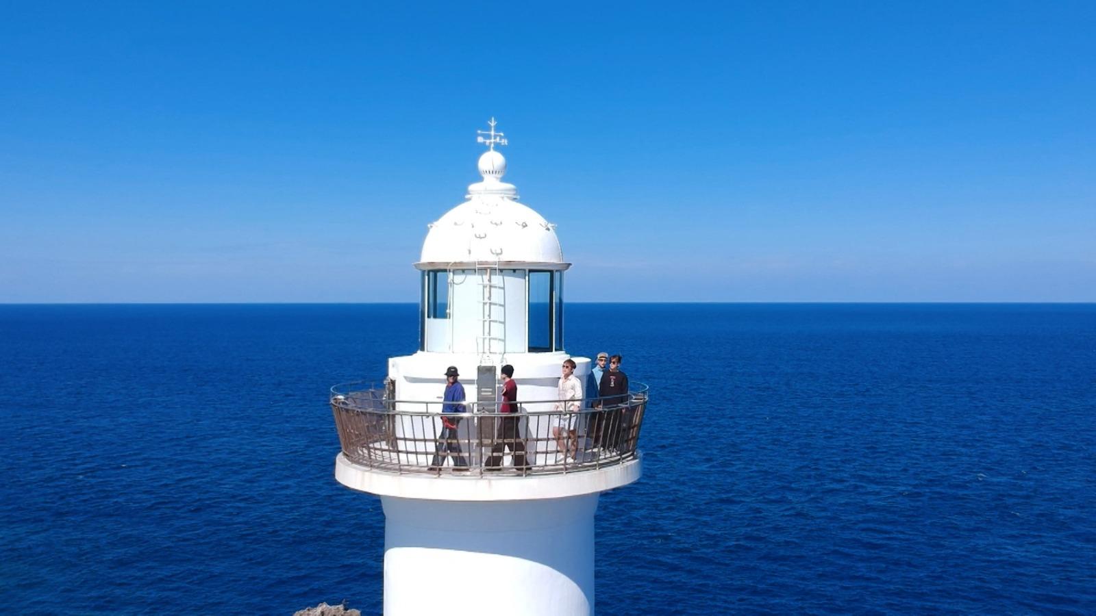 沖繩任你點由陳鎮亨、KC、希晉、Tsoul、Kim 全民造星5囝囝主持,燈塔少不了。