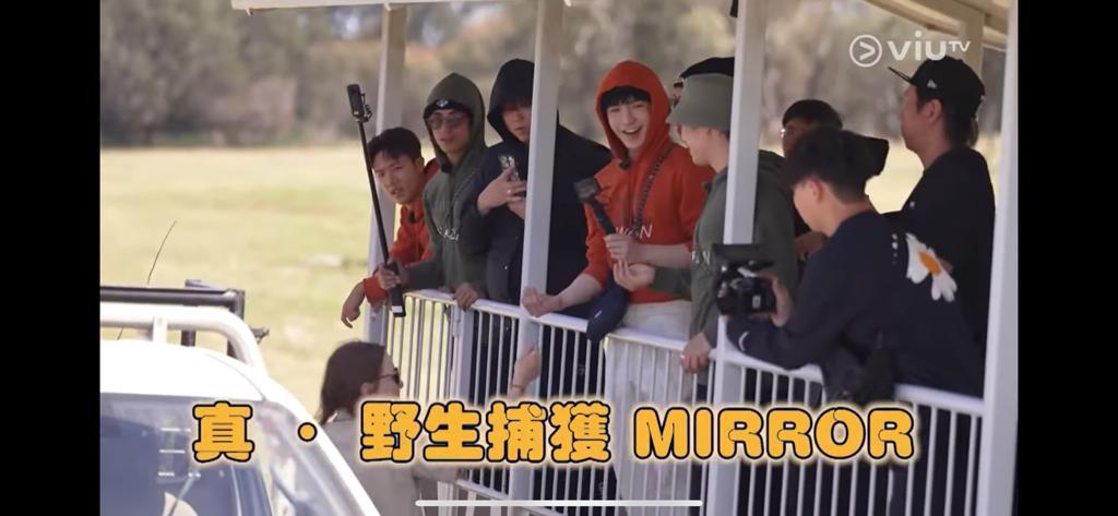 MIRROR在澳洲拍《MIRROR Time》時到訪動物園,近距離看到罕見的野生動物,不過他們笑言最多的動物是烏蠅。(陳睿哲攝)