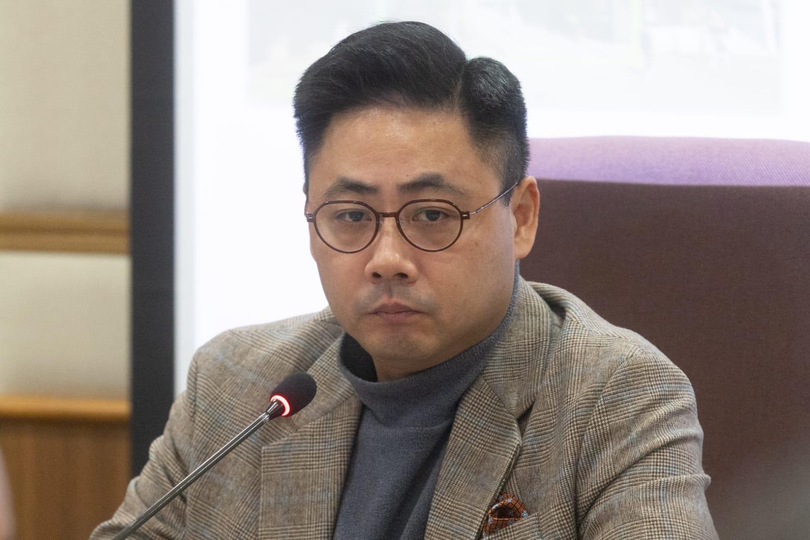 尖咀夜繽紛|尖中一帶有燈飾「夜舞光龍」 栢麗購物大道設情人節主題打卡點