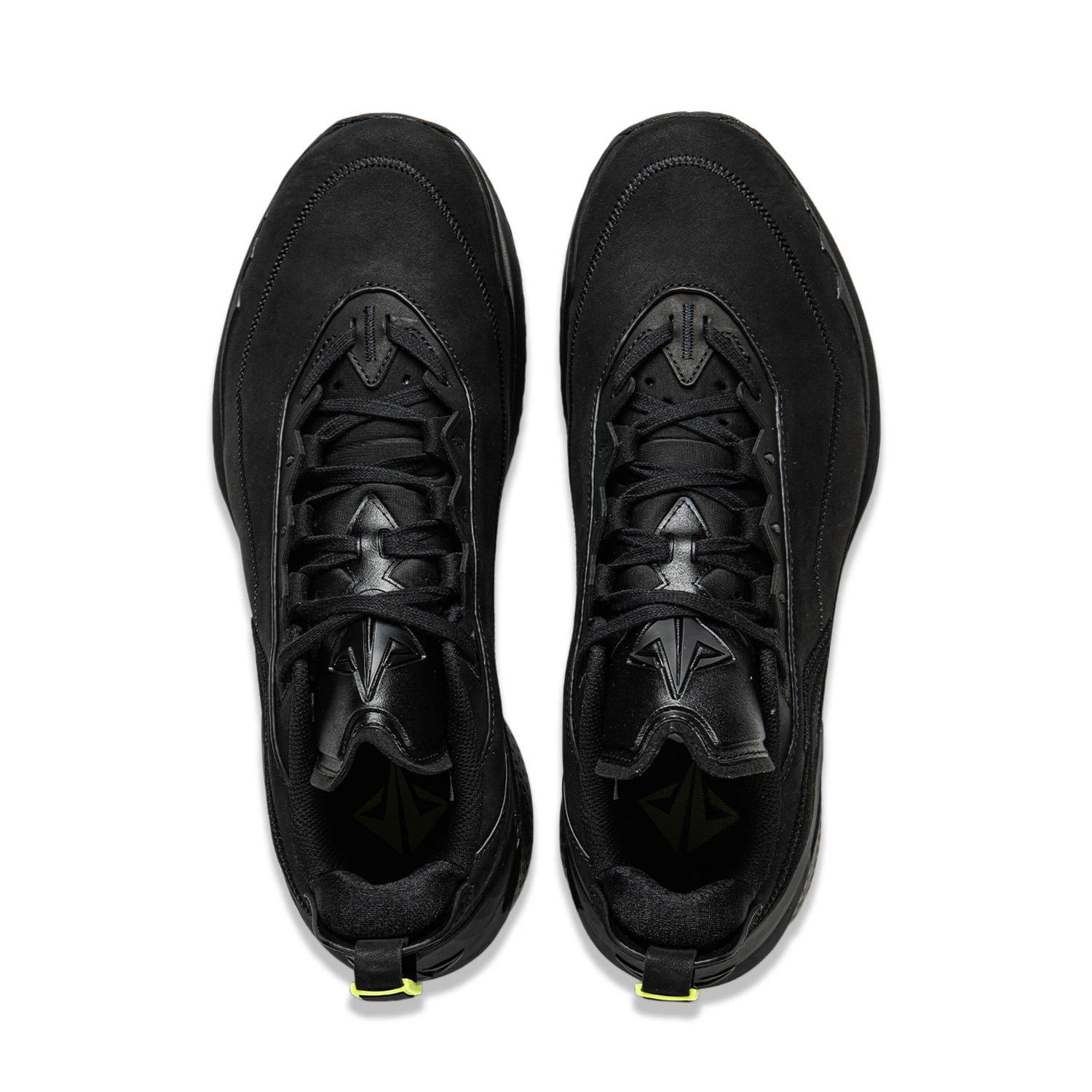 JIMMY BUTLER 2「雅黑」籃球鞋以咖啡為靈感