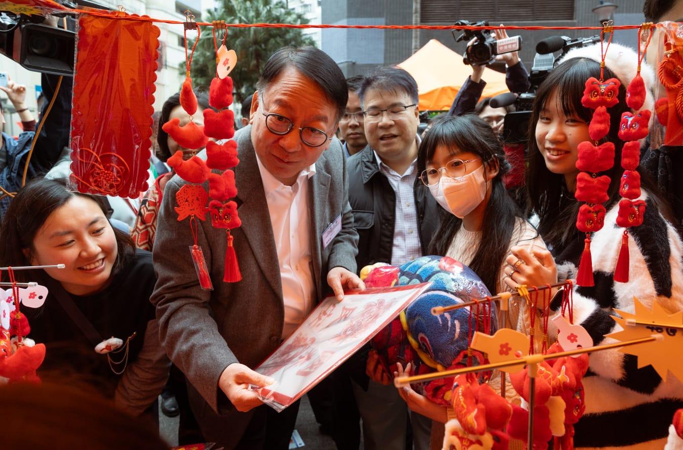 陳國基到場參觀。(蘇文傑攝)