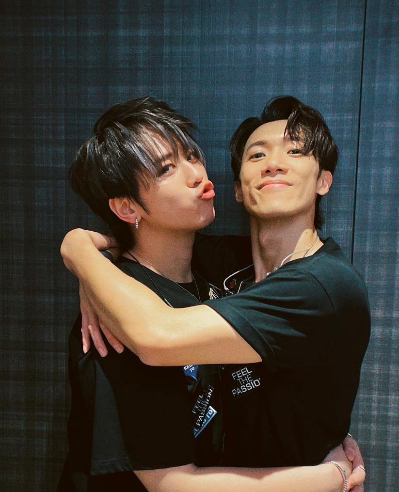 Stanley與姜濤在社交平台上載「哥弟」蜜照。