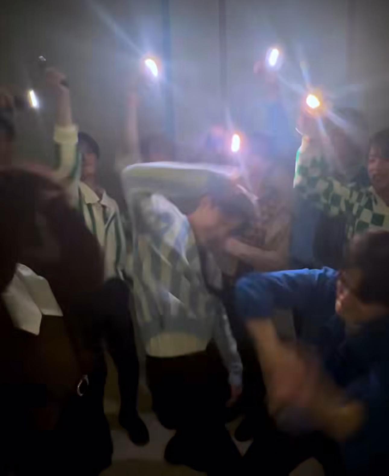 XODIAC隨手拍攝一段全員「發瘋」視頻,獲接近20萬的點讚。