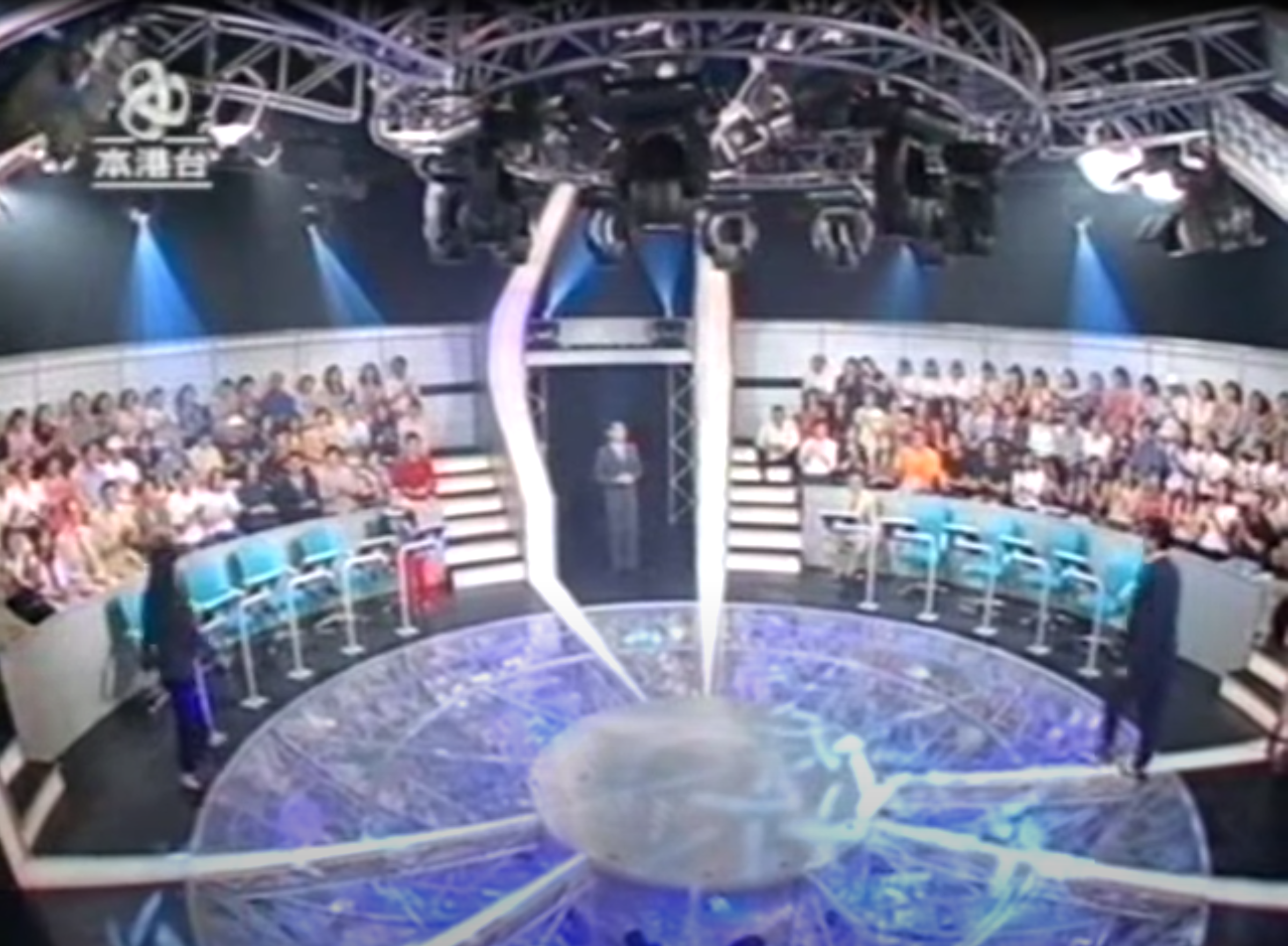 百萬富翁由陳啟泰主持,是亞視經典節目(影片截圖)