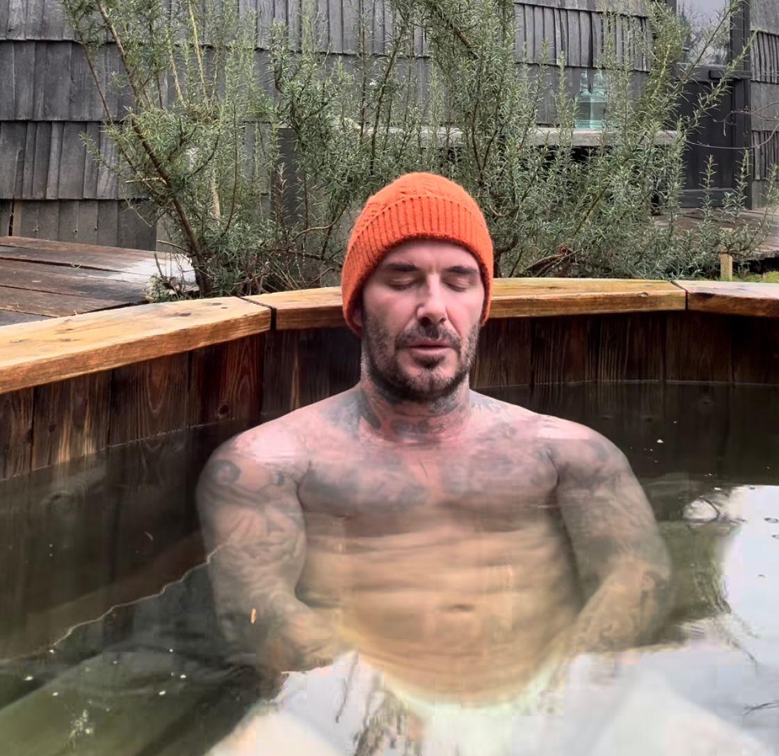 碧咸近日上載了在氣溫僅3度的郊區浸溫泉片段。