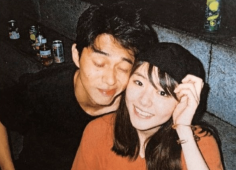 東出當年被爆出軌,與女星唐田英里佳發展不倫戀。