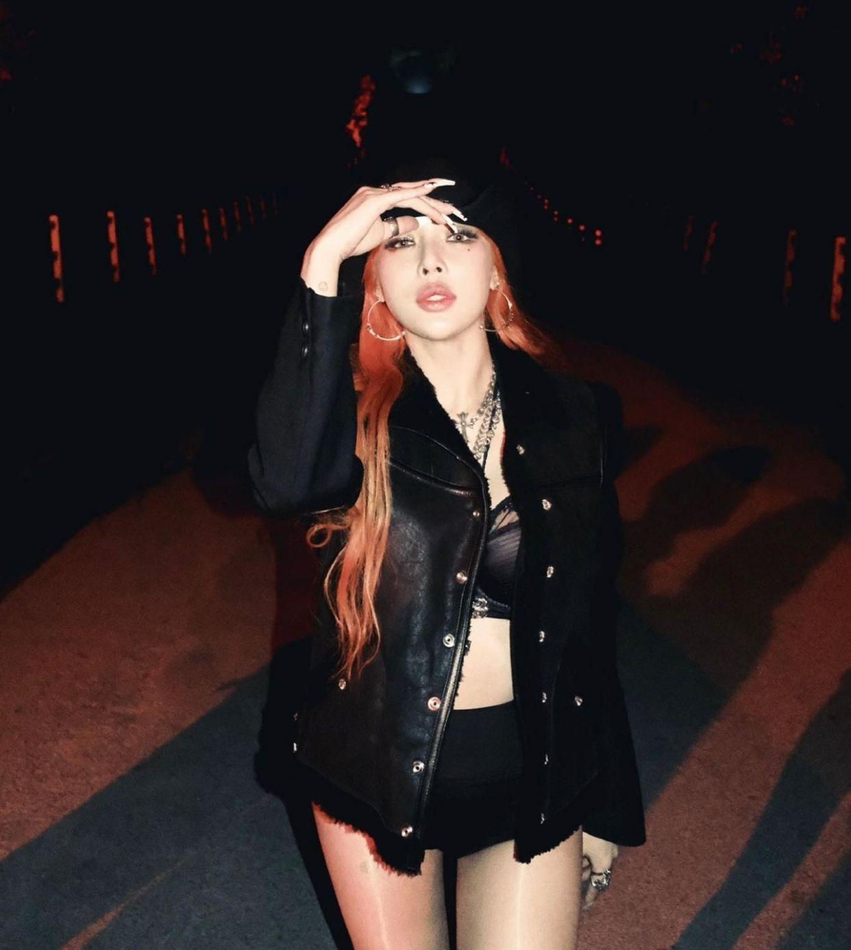 泫雅認戀龍俊亨惹來外界反感。