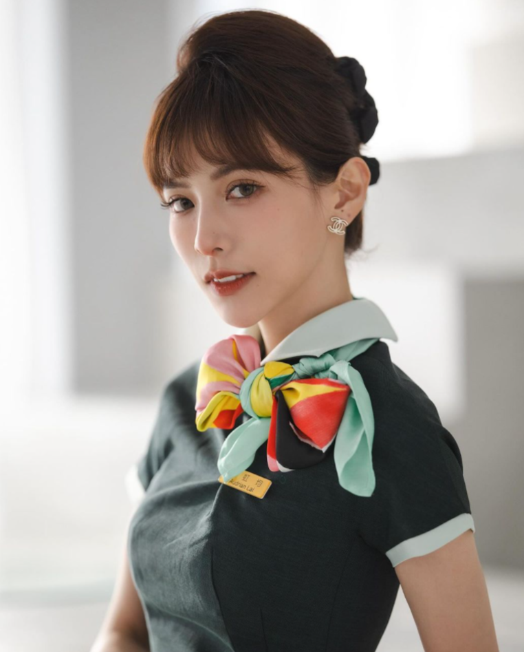 長榮最美空姐發發Instagram@piglettickle