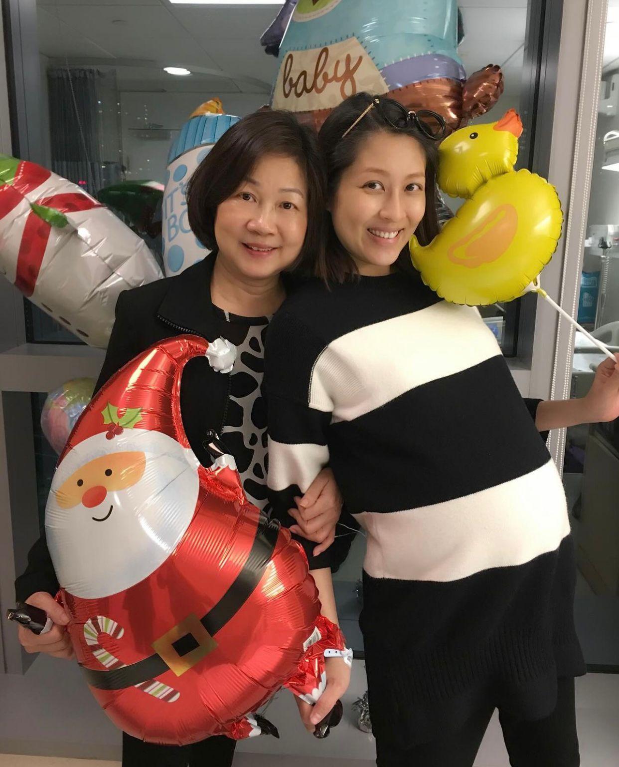 陳敏之上載多張照片悼念最愛母親。