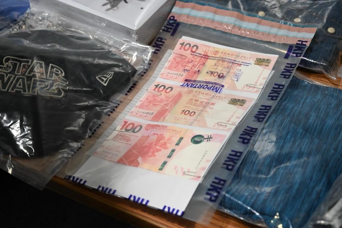 警方展示案中證物。