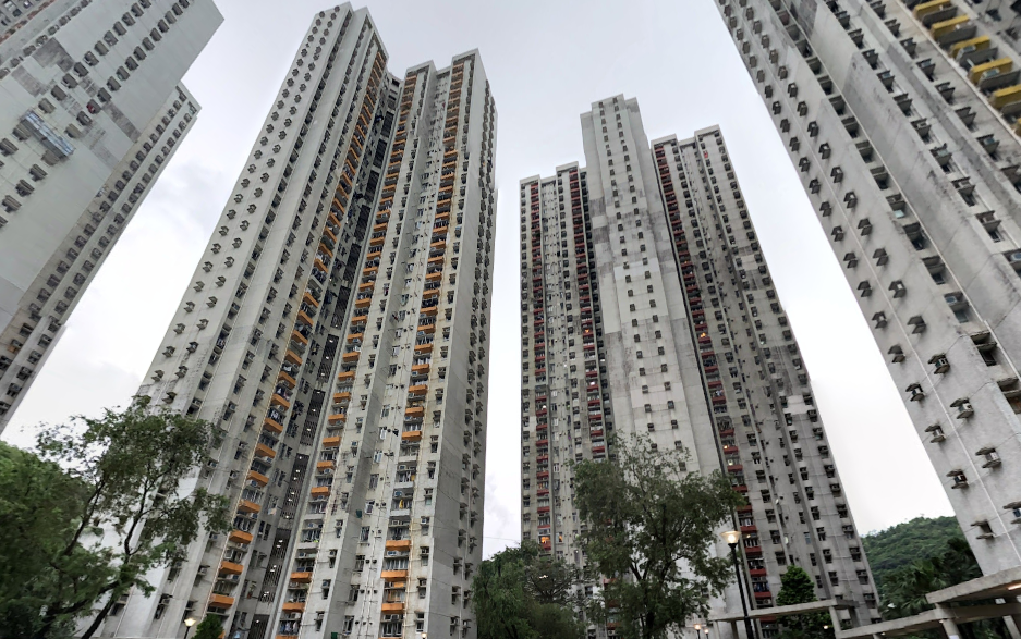 將軍澳居屋英明苑三房戶放盤兩個月,累減100萬元沽出,減幅達18%。(資料圖片)