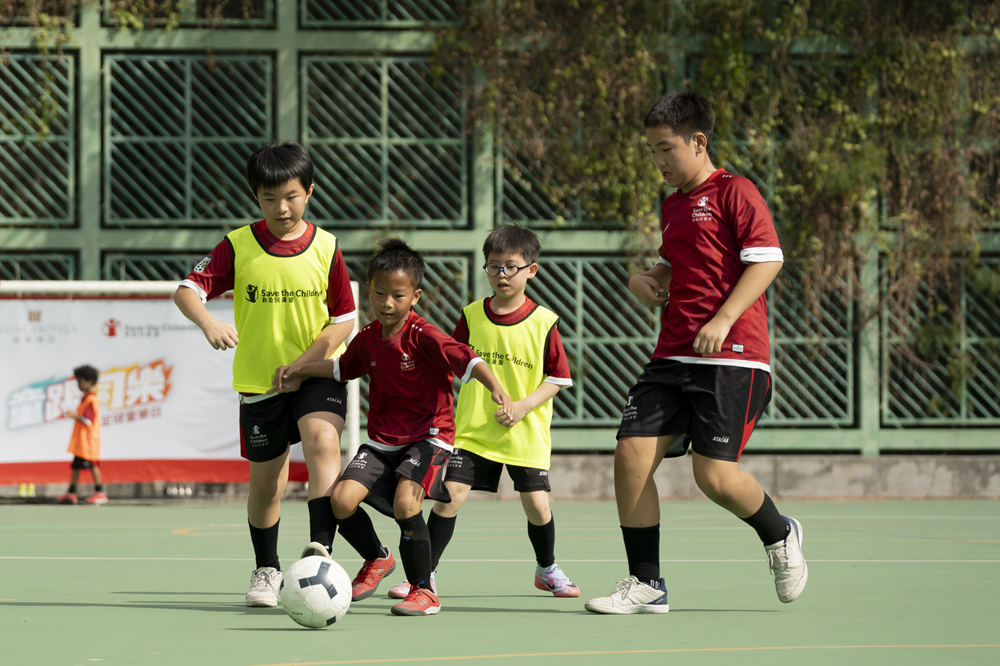 「童踢同樂」計劃課堂將社交情感技能訓練與足球運動相結合,希望透過足球小朋友學習處理情緒和衝突。