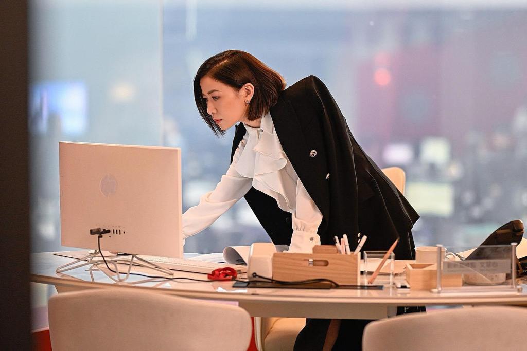 佘詩曼拍《新聞女王》激發創作的興趣,打算多嘗試幕後範疇工作。