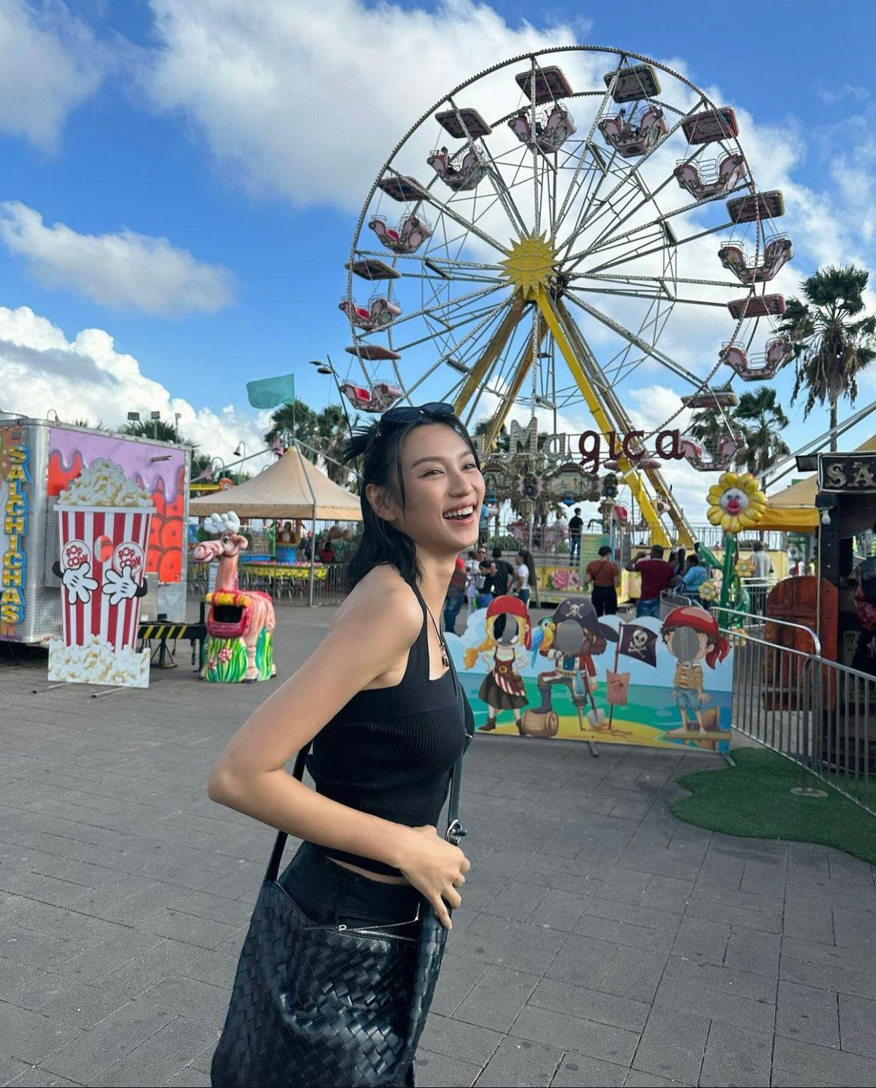 王丹妮於劇集拍攝期間,仍騰出時間到處觀光。