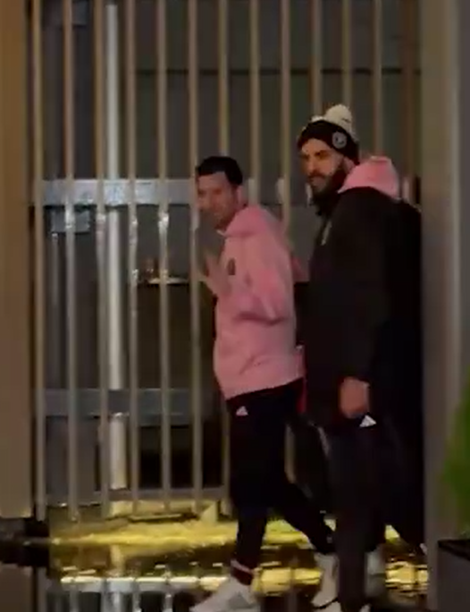 美斯昨日(6日)已隨國際邁阿密抵達日本,準備明晚(7日)在東京國立競技場與神戶勝利船友賽