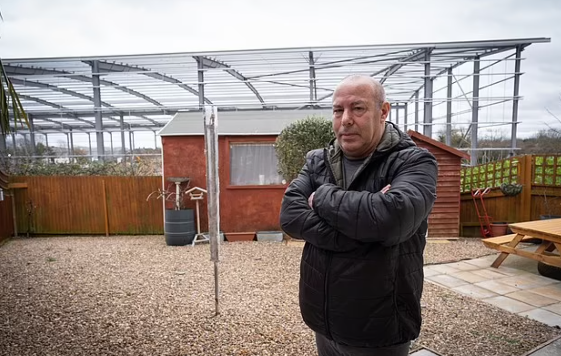 居民憤怒不已。(互聯網)