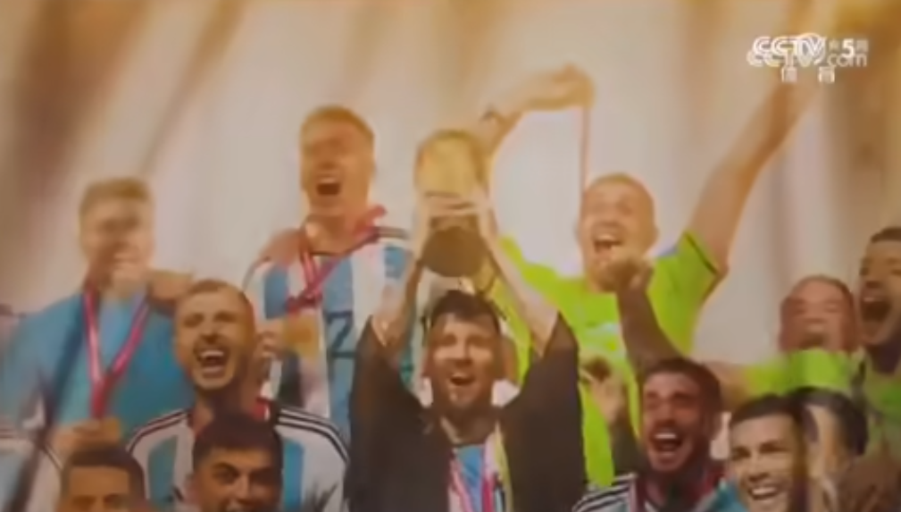 央視體育頻道《天下足球》最新一期節目的片頭刪除了美斯捧世界盃的相關畫面,被替換成前德國隊長拿姆於2014年世界盃捧盃的鏡頭。