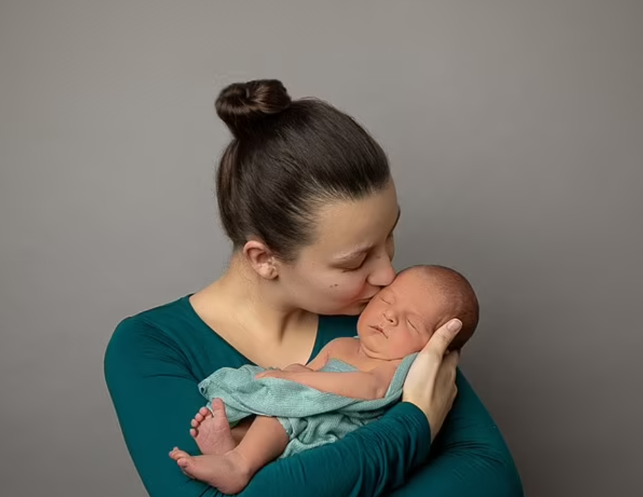 布萊妮自小已嚮往當母親,但卻同時是無性戀者。(互聯網)