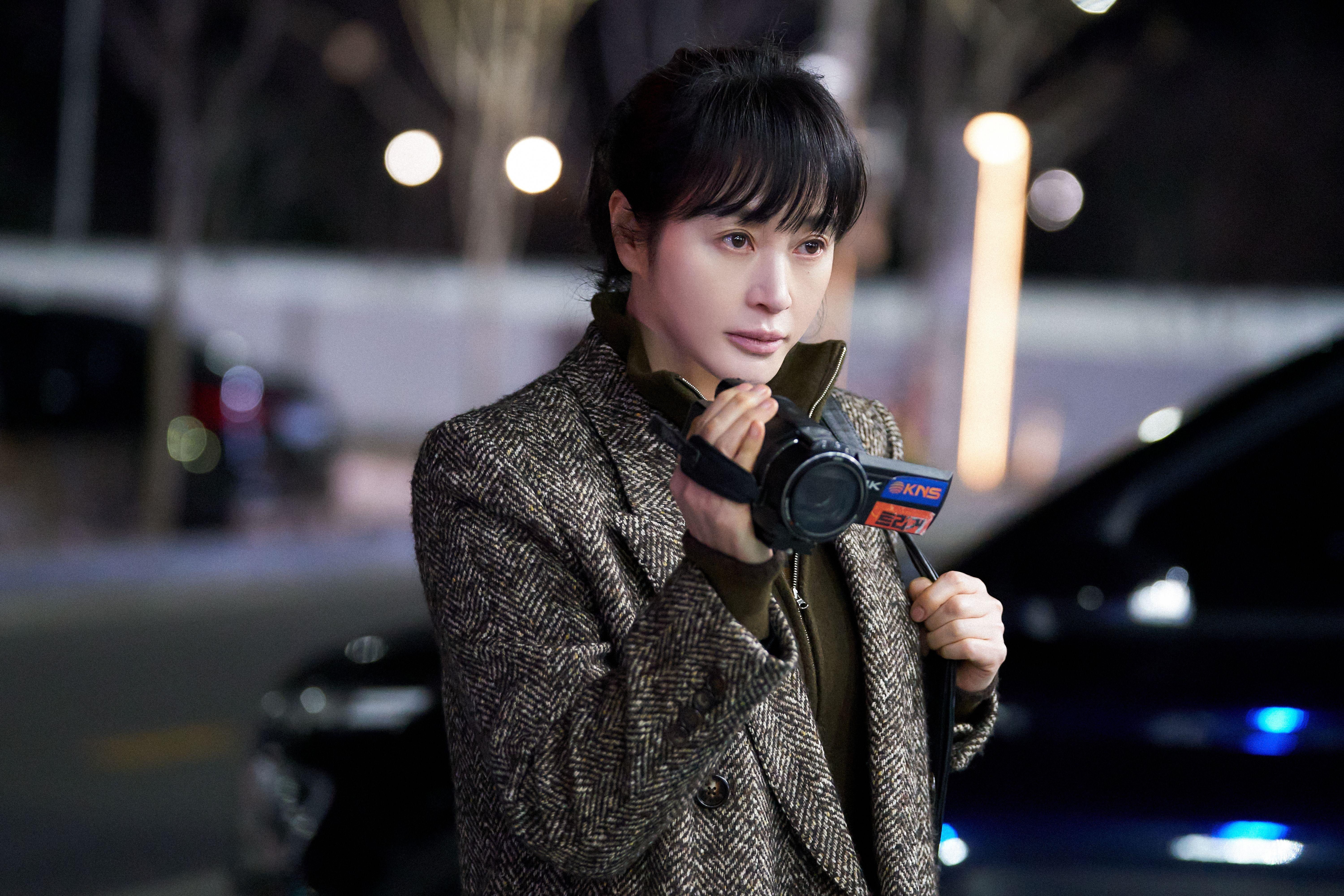 《觸發》由金惠秀主演。