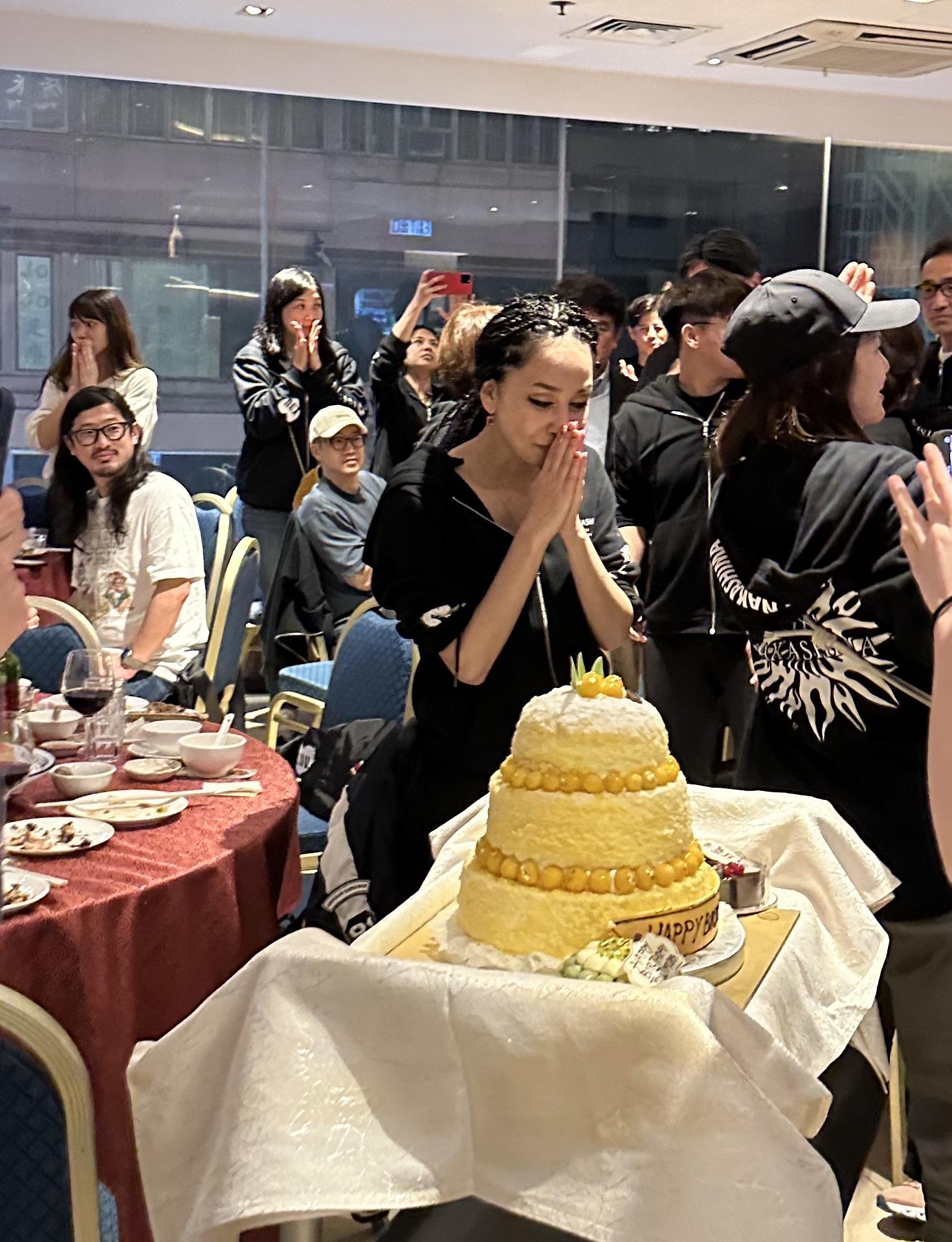 中島美嘉一連兩場香港演唱會已圓滿結束。