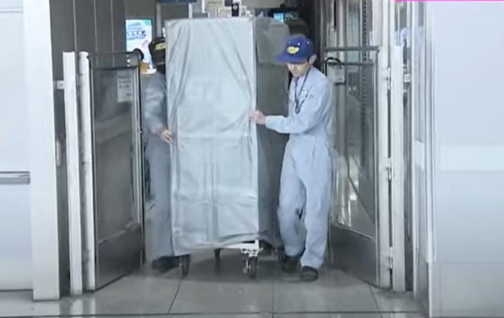 行李就會直接被送上所搭乘的航班。(YouTube)