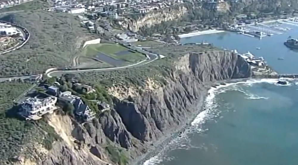 將有風曝再襲加州,懸崖住戶隨時要撤離。(X)