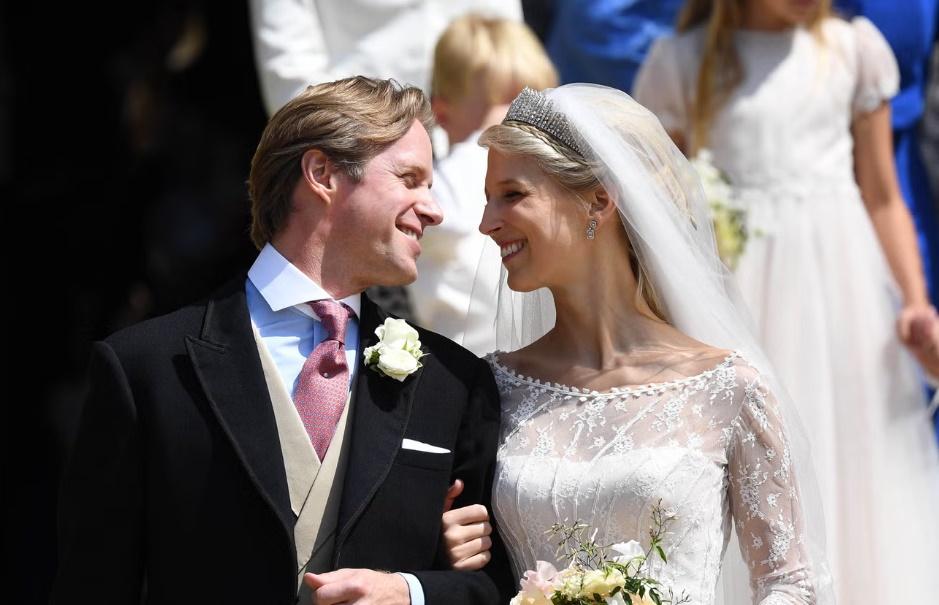 2019年5月與交往多年的加布里埃拉.溫莎夫人結婚。(網上圖片)