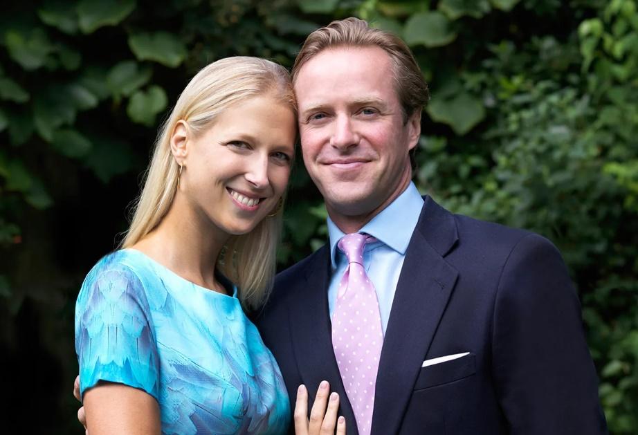 2019年5月與交往多年的加布里埃拉.溫莎夫人結婚。(網上圖片)