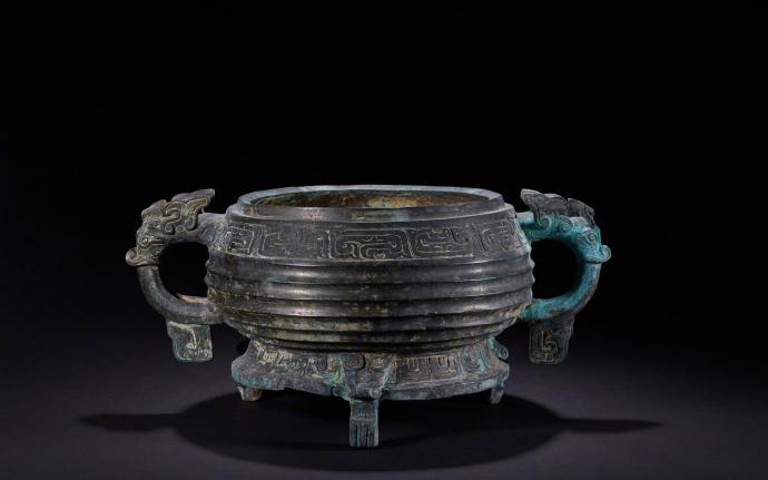 西周青銅器豐邢叔簋被盜40年 美國尋回送返北京 刻3行18字書法(圖/央視)