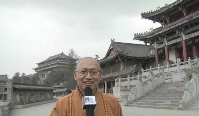 住持釋照杰與主播偷情遭勒索 「戒碟」與政協資格先後遭註銷