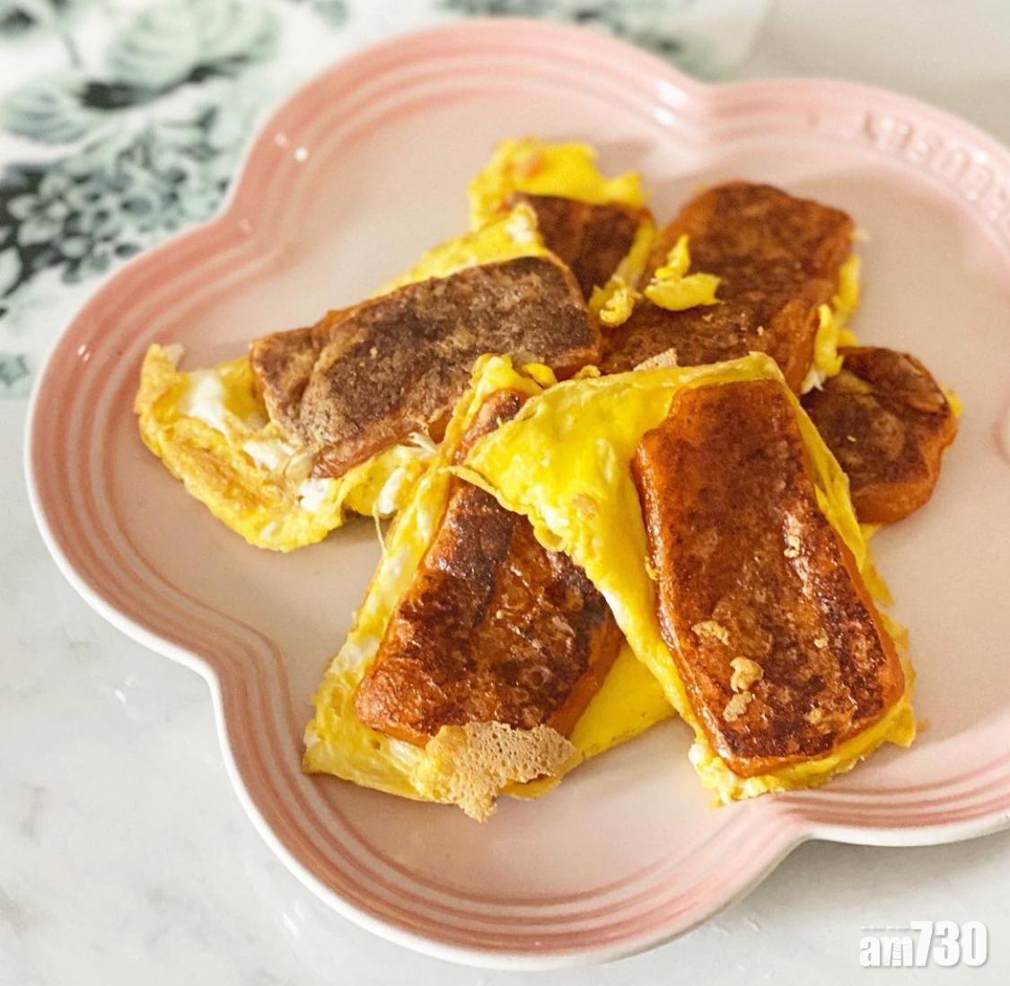 沾上蛋液煎年糕亦十分香口。(Instagram@kathandlife)