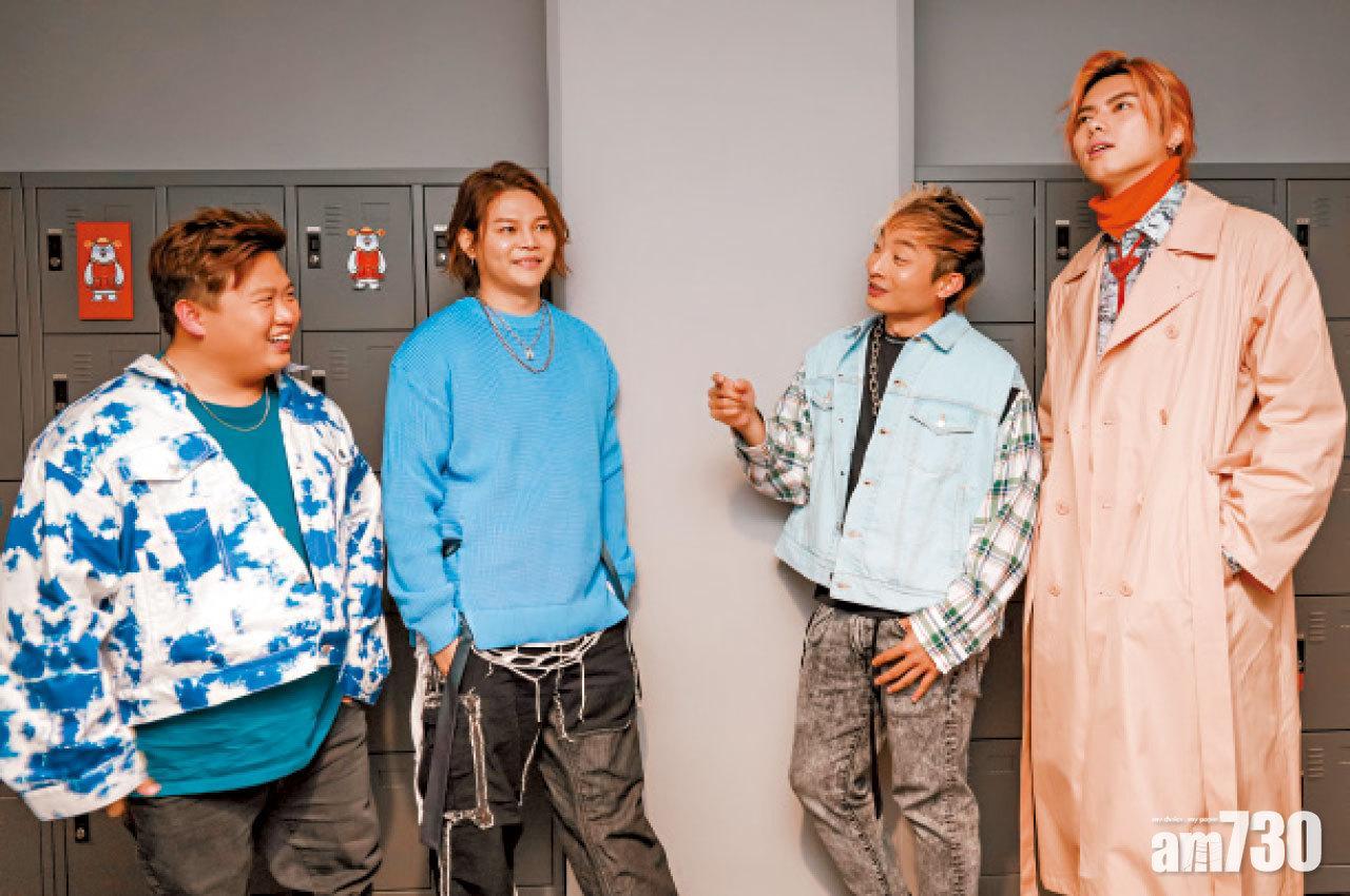 ERROR初出道時以騎呢形象爆紅。