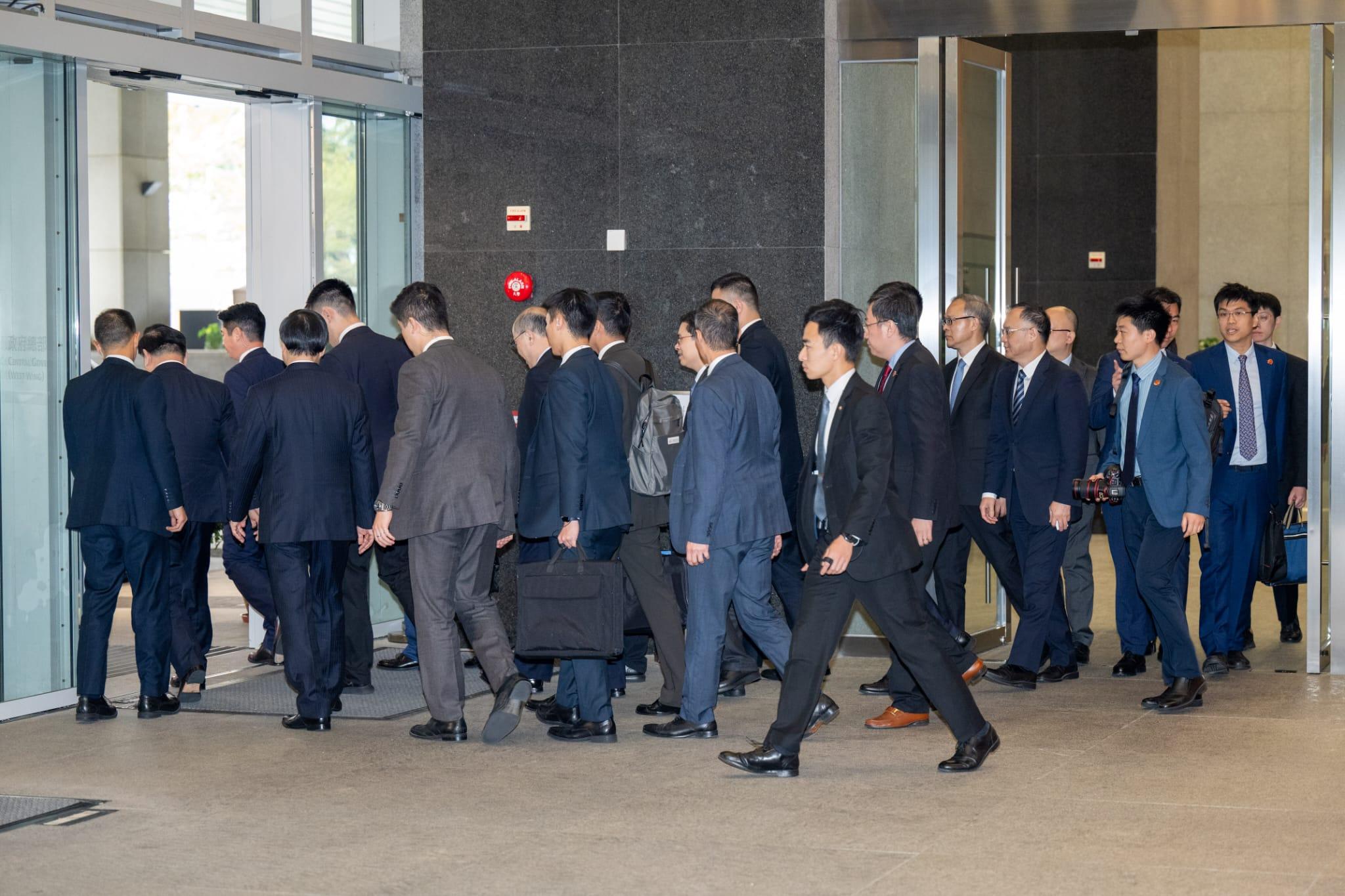 夏寶龍下午會見傳媒高層。(陳奕釗攝)