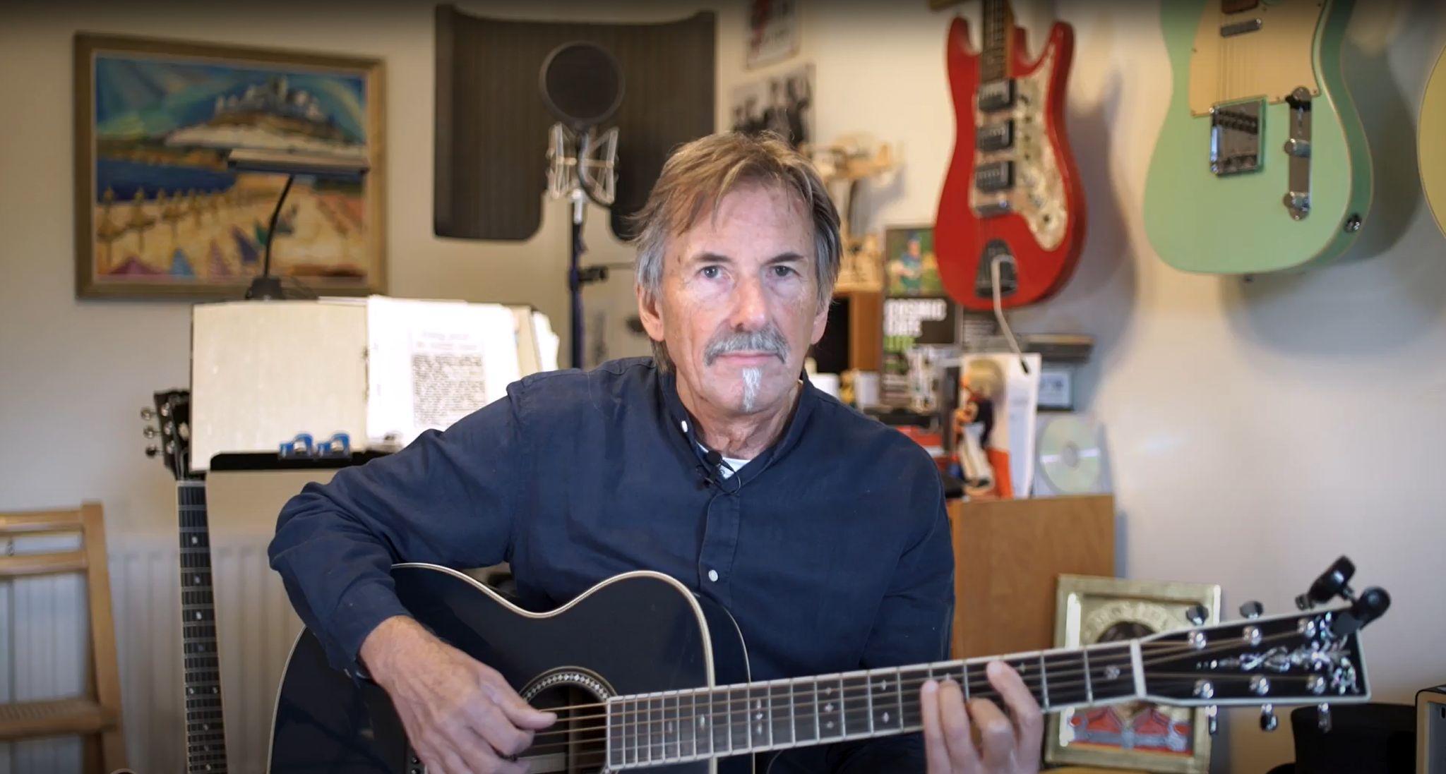 英國男子卜卡意外發現130年前曾祖母出軌,自己突然多了3000名意大利親戚。(網上圖片)