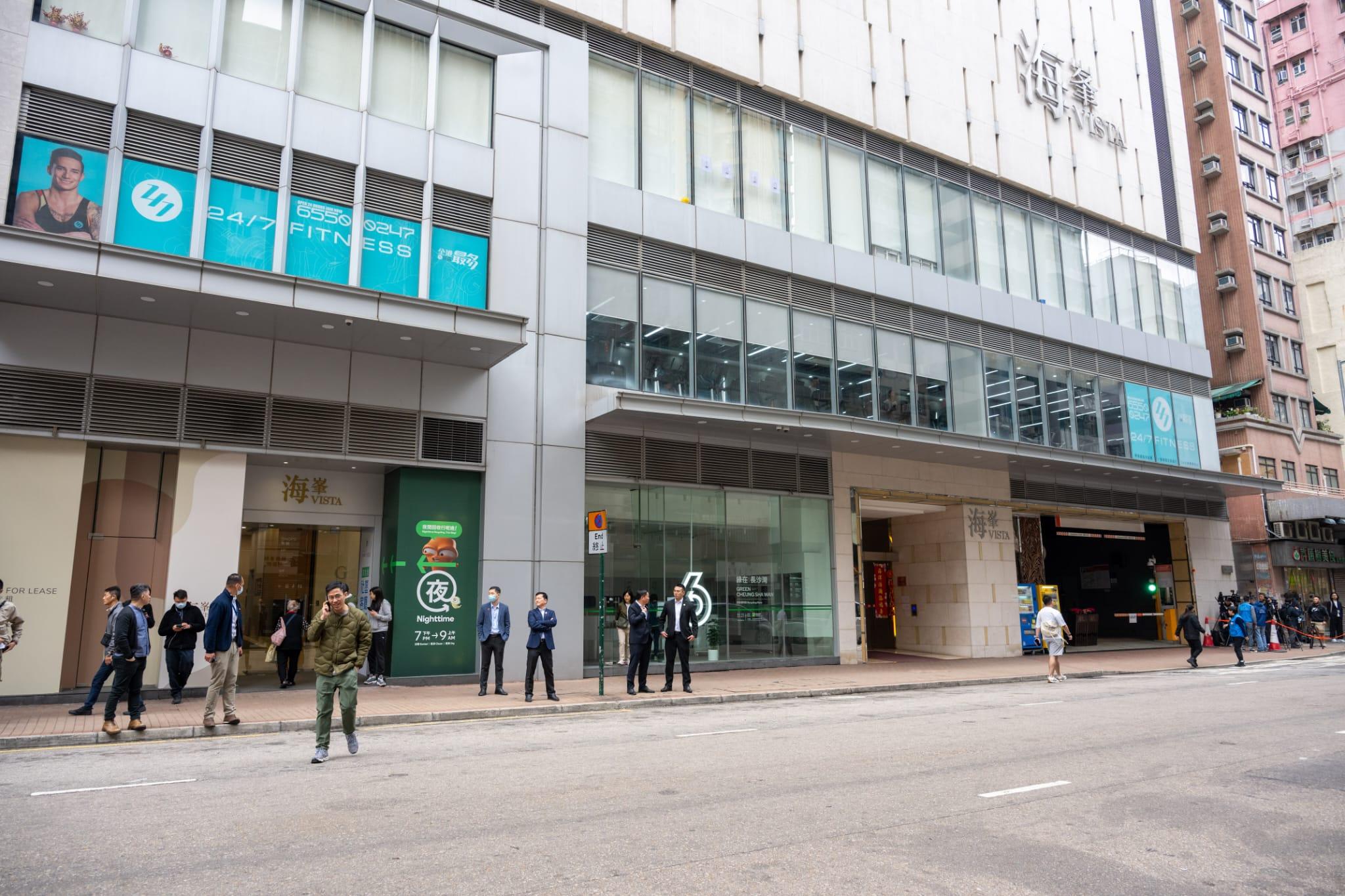 深水埗海峯附近一帶保安明顯加強。(陳奕釗攝)