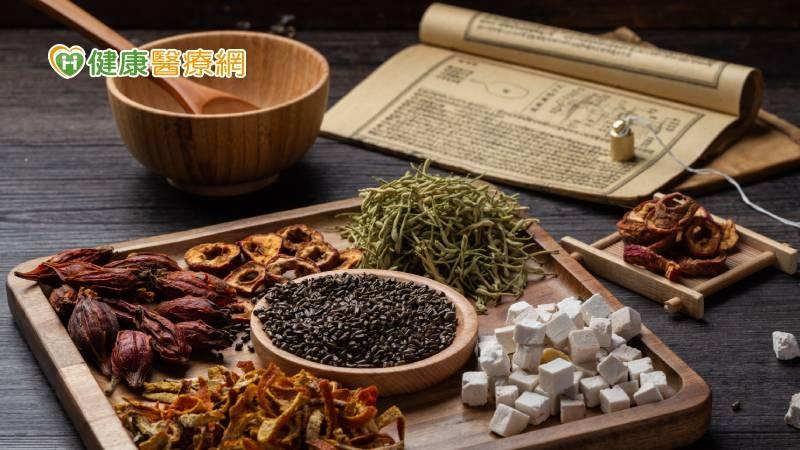 從中醫來看胃酸倒流「火燒心」! 3種類型各有不同調理方法