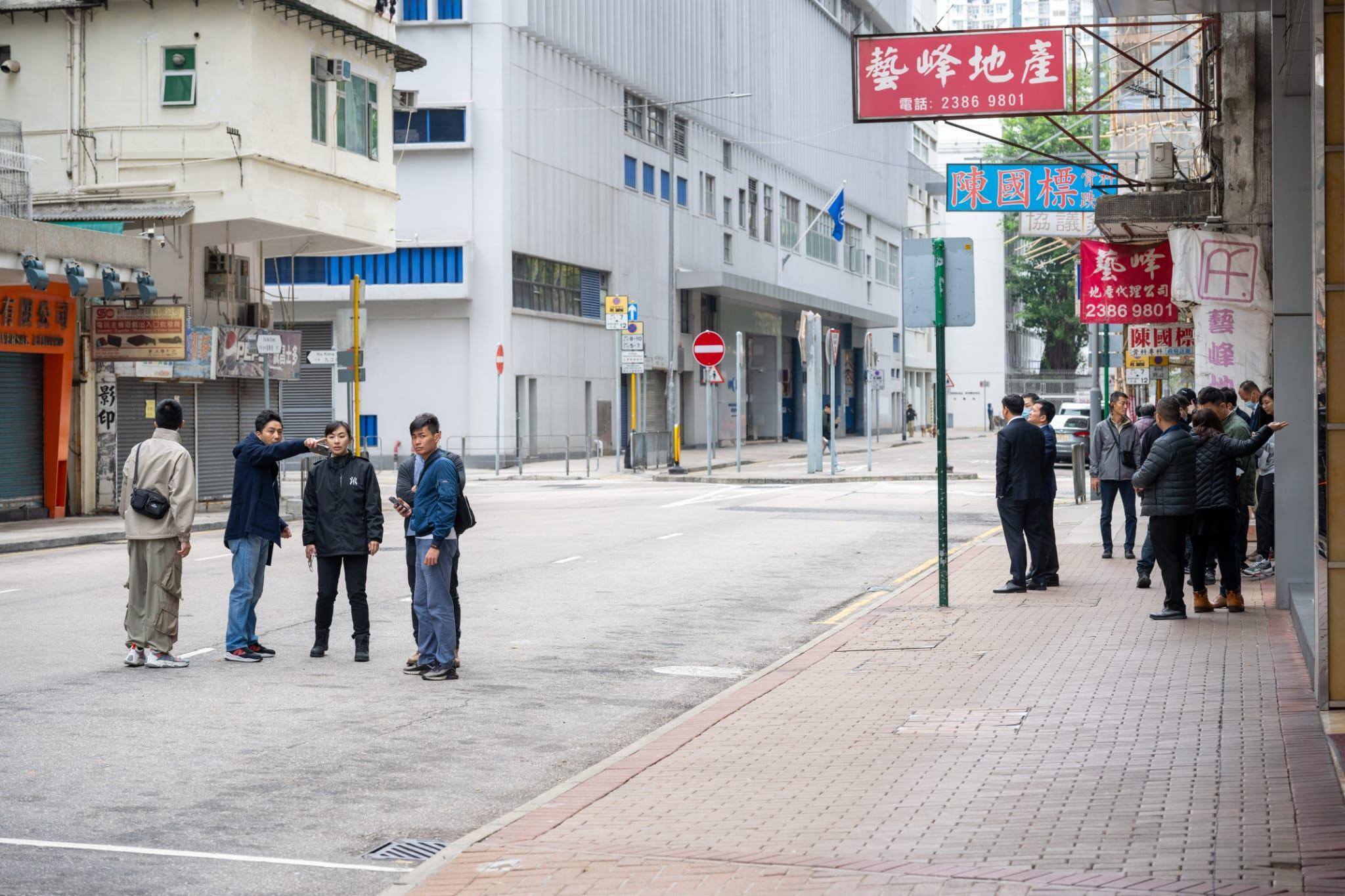 深水埗海峯附近一帶保安明顯加強。(陳奕釗攝)