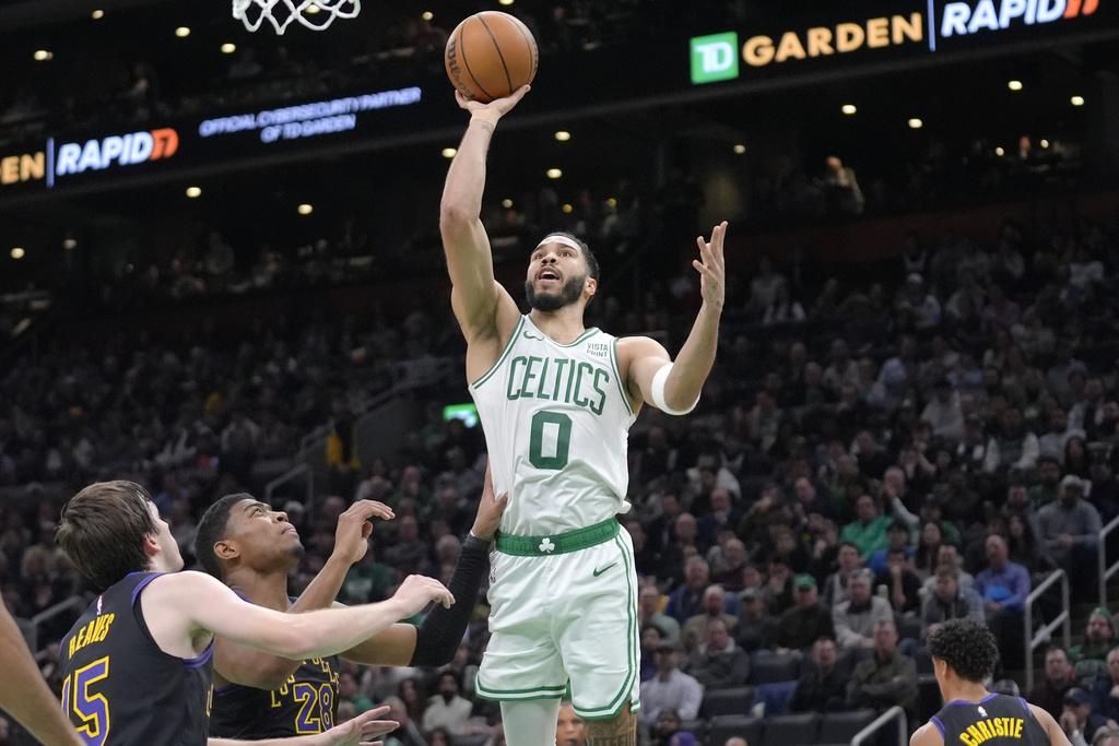 湖人114:105擊敗塞爾特人。(美聯社)