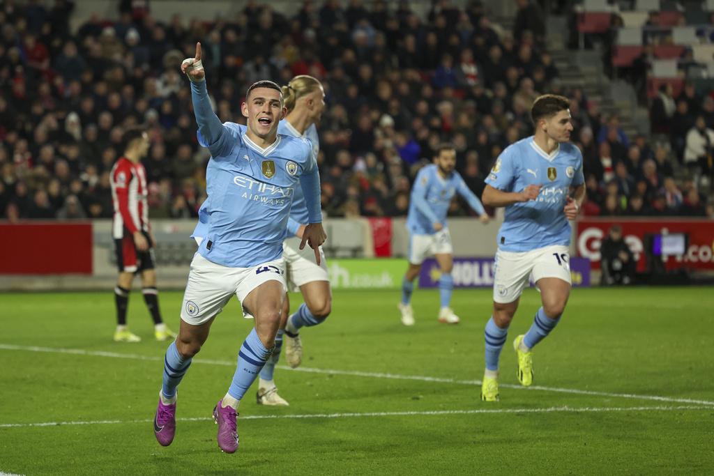 英超曼城以3︰1反勝賓福特,科頓連中三元粉碎進步不大的都市傳說。(美聯社)